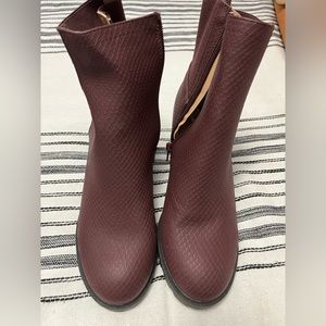 Maroon Journee Collection Booties